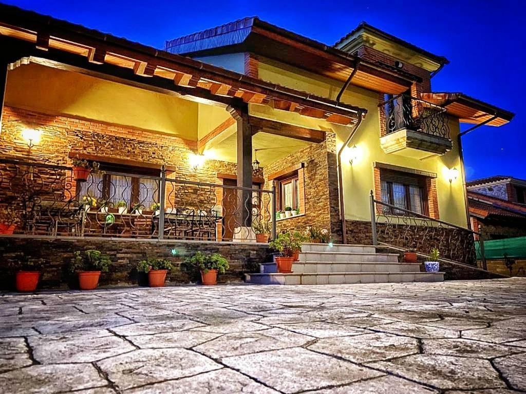 La Aguilerina Apartamentos Rurales Oviñana Kültér fotó